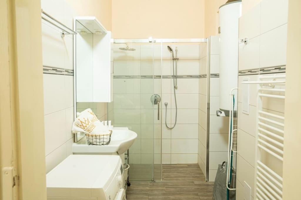 Cozy Flat By Wenceslas Square! ปราก ภายนอก รูปภาพ